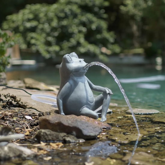 Sola Pond Spitter Fountains